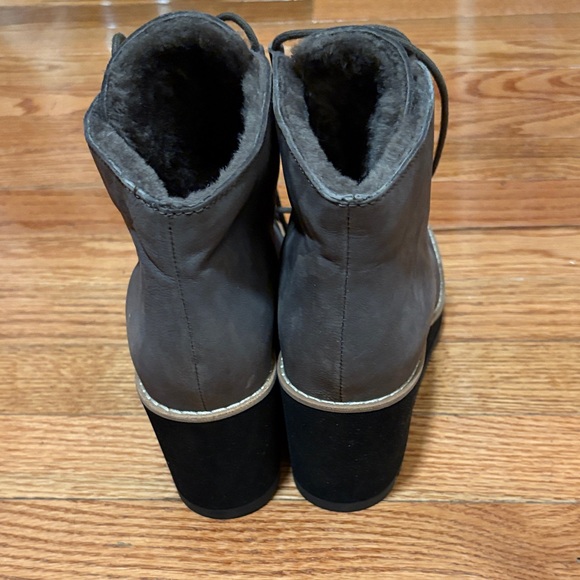 Eileen Fisher Alpine Genuine Sherling Wedge Bootie NWOT - Picture 4 of 8